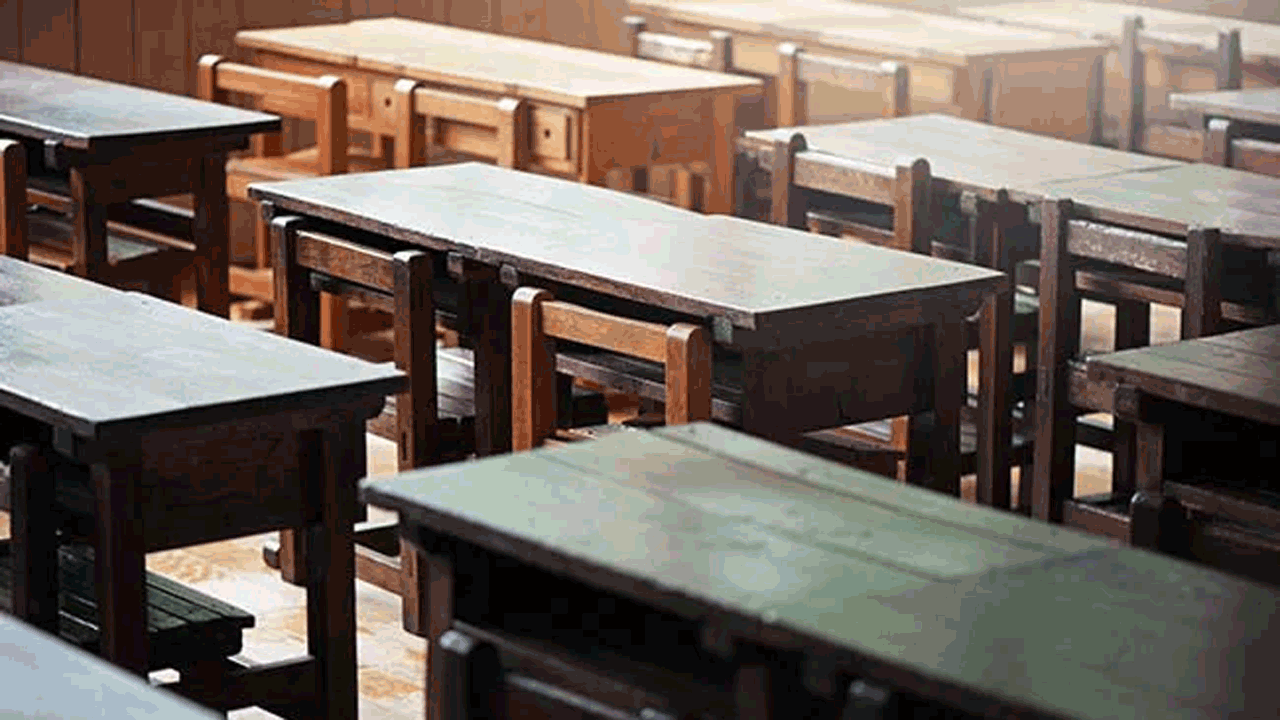 School Teacher | 24 మంది విద్యార్థినులపై లైంగిక వేధింపులు.. పాఠశాల ఉపాధ్యాయుడు అరెస్ట్‌