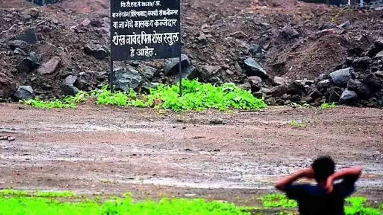 Gift | శివసేన ఎంపీ కారు డ్రైవర్‌కు రూ.150 కోట్ల భారీ బహుమతి