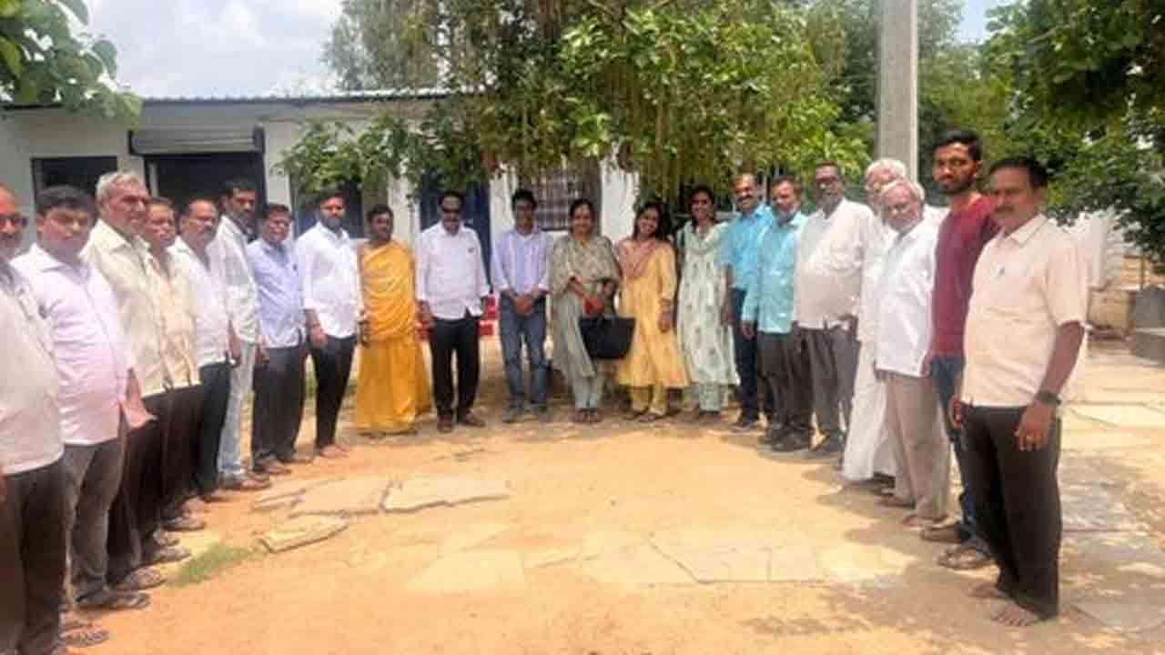 NRI Basavakumar | శివాలయ అభివృద్ధికి కృషి చేస్తాం : ఎన్నారై బసవకుమార్