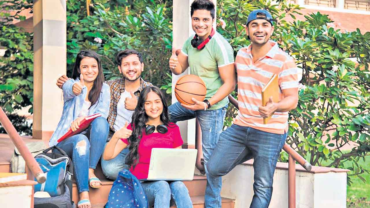 కొత్త బంగారులోకం!