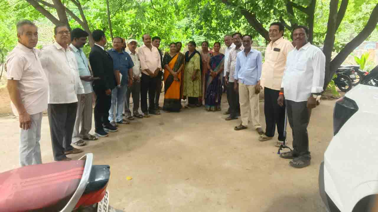 TGSRTC Employees | ఆర్టీసీ ఉద్యోగులపై పెట్టిన కేసులు ఎత్తివేయాలి : ఆర్టీసీ ఉద్యోగుల వినతి