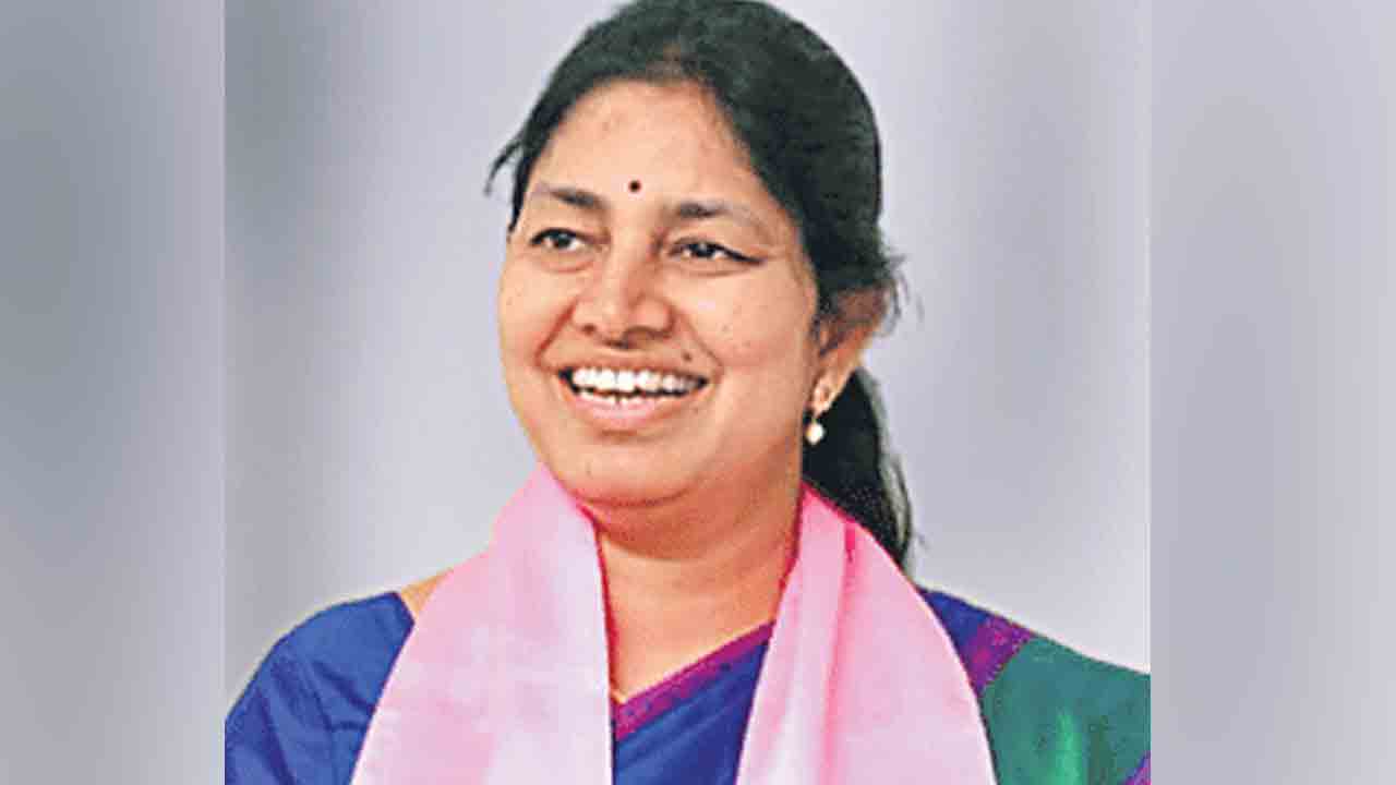 అమరుల త్యాగాలను స్మరించుకుందాం..