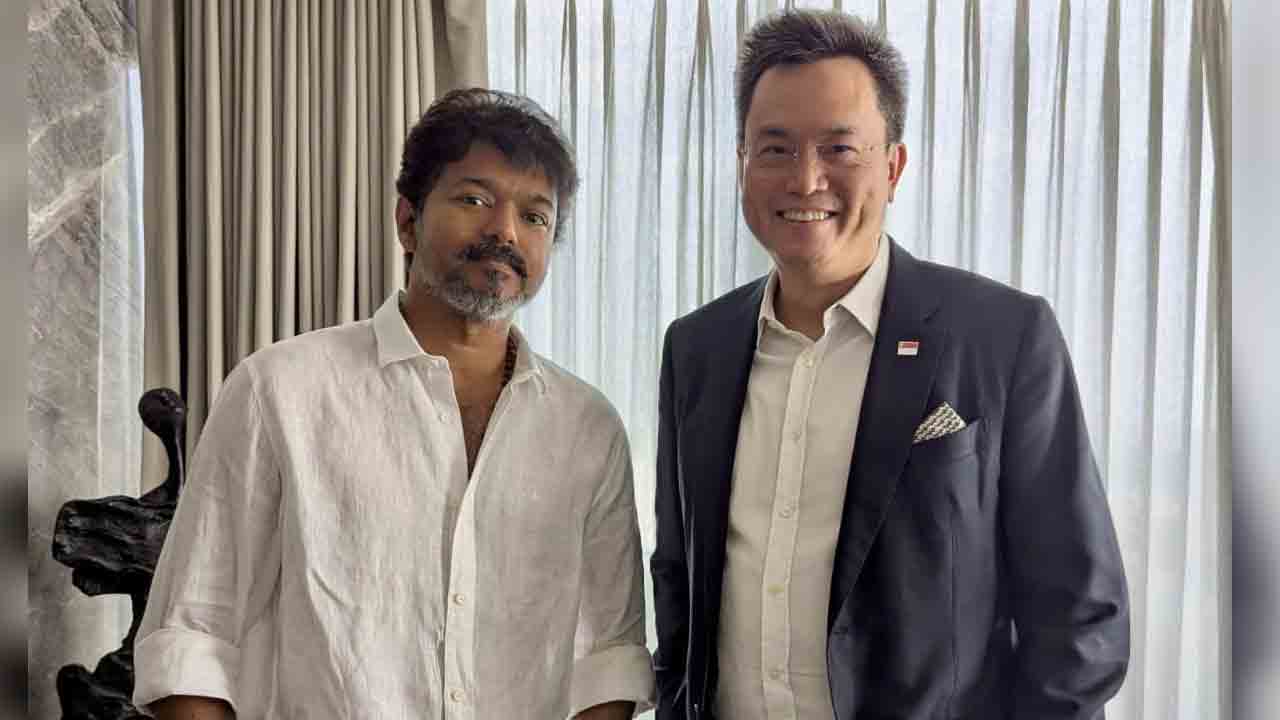 Thalapathy Vijay | న‌టుడు విజ‌య్ ద‌ళ‌ప‌తిని క‌లిసిన సింగపూర్ కాన్సుల్ జనరల్