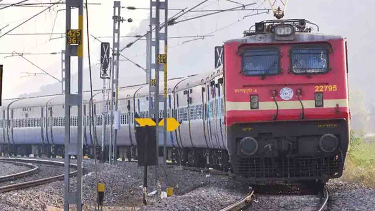 SCR | రైలు ప్రయాణికులకు దక్షిణ మధ్య రైల్వే అలెర్ట్‌.. భారీగా రైళ్లు రద్దు.. అసలు కారణం ఇదే..!