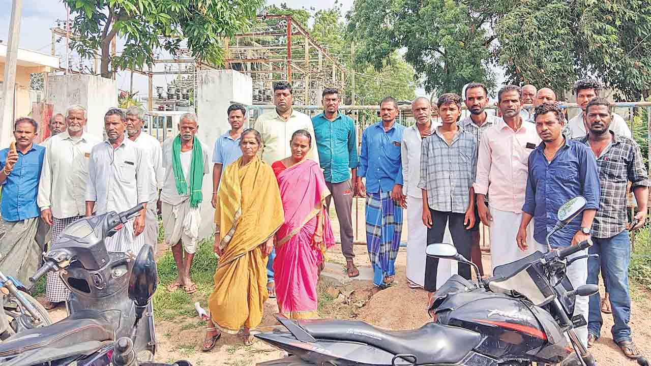 పంటలు ఎండిపోతున్నయ్‌ మహాప్రభో..!