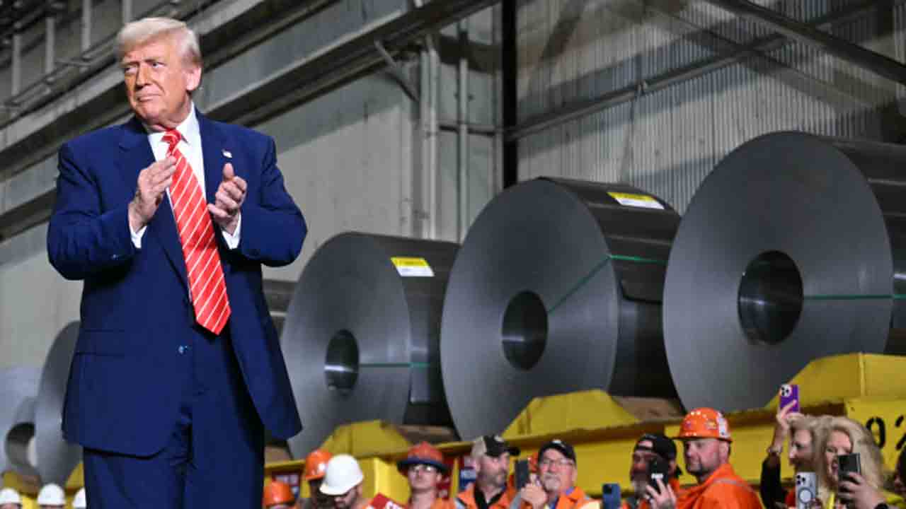 Donald Trump | స్టీల్‌, అల్యూమినియంపై 50 శాతం సుంకాలు.. ఉత్తర్వులపై సంతకాలు చేసిన ట్రంప్‌