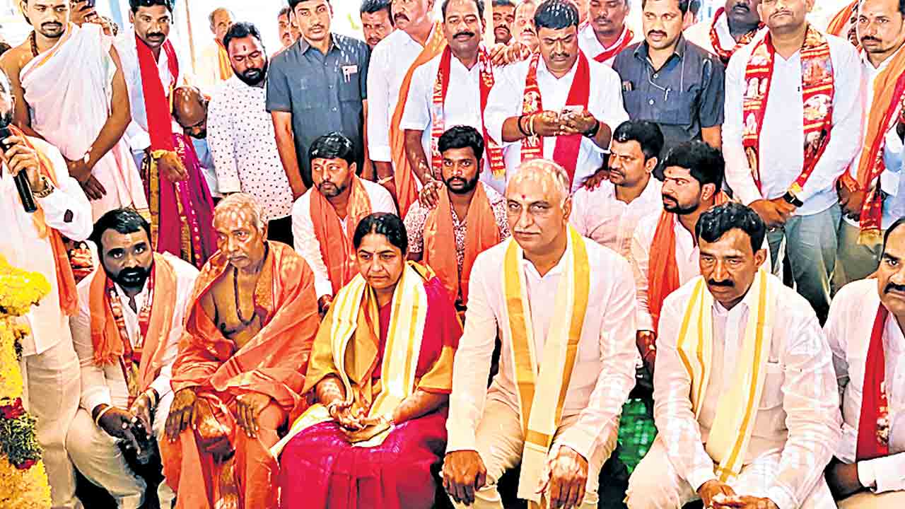 వైభవంగా విగ్రహ ప్రతిష్ఠాపనోత్సవాలు