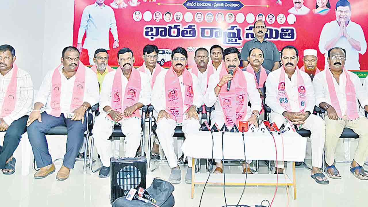 రైతులను దగా చేస్తున్న కాంగ్రెస్