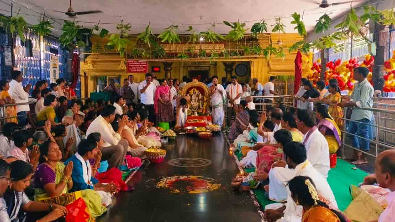 ఘనంగా వెంకటేశ్వరస్వామి కల్యాణం