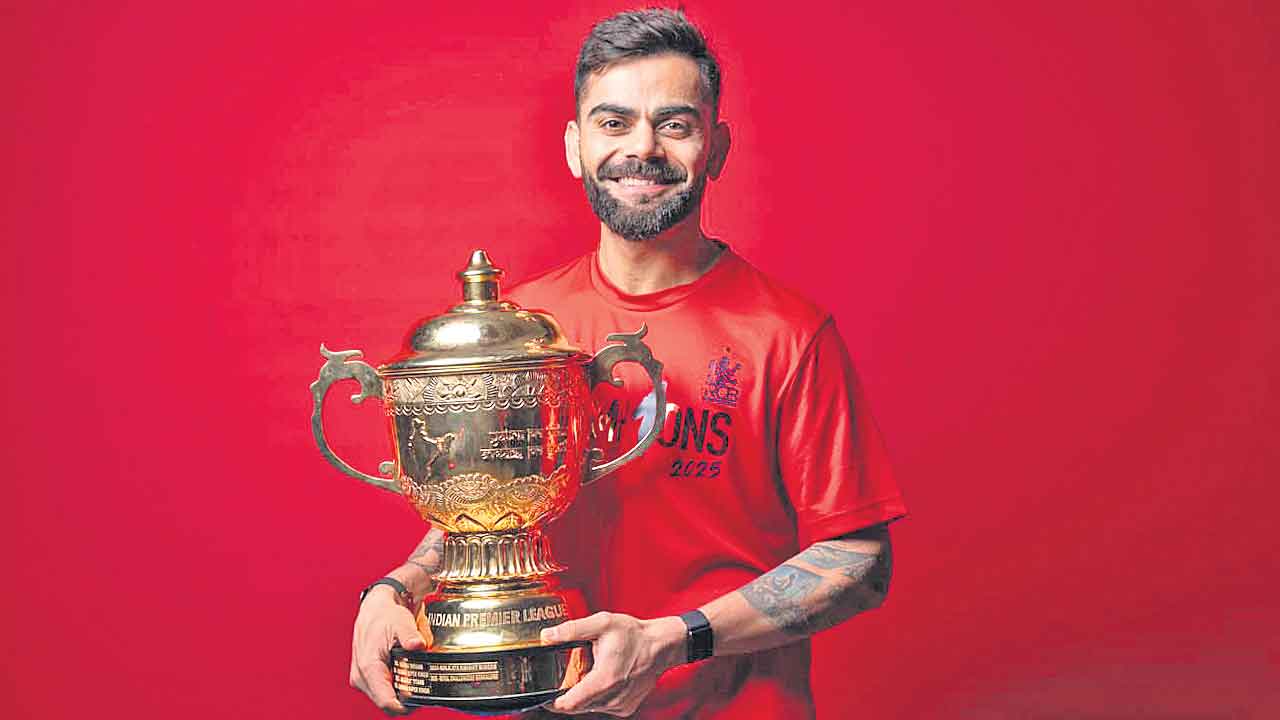 కోహ్లీ ఒక్క పోస్ట్‌కు 12 కోట్లు.. ఇన్‌స్టాగ్రామ్‌లో స్టార్‌ క్రికెటర్‌ హవా