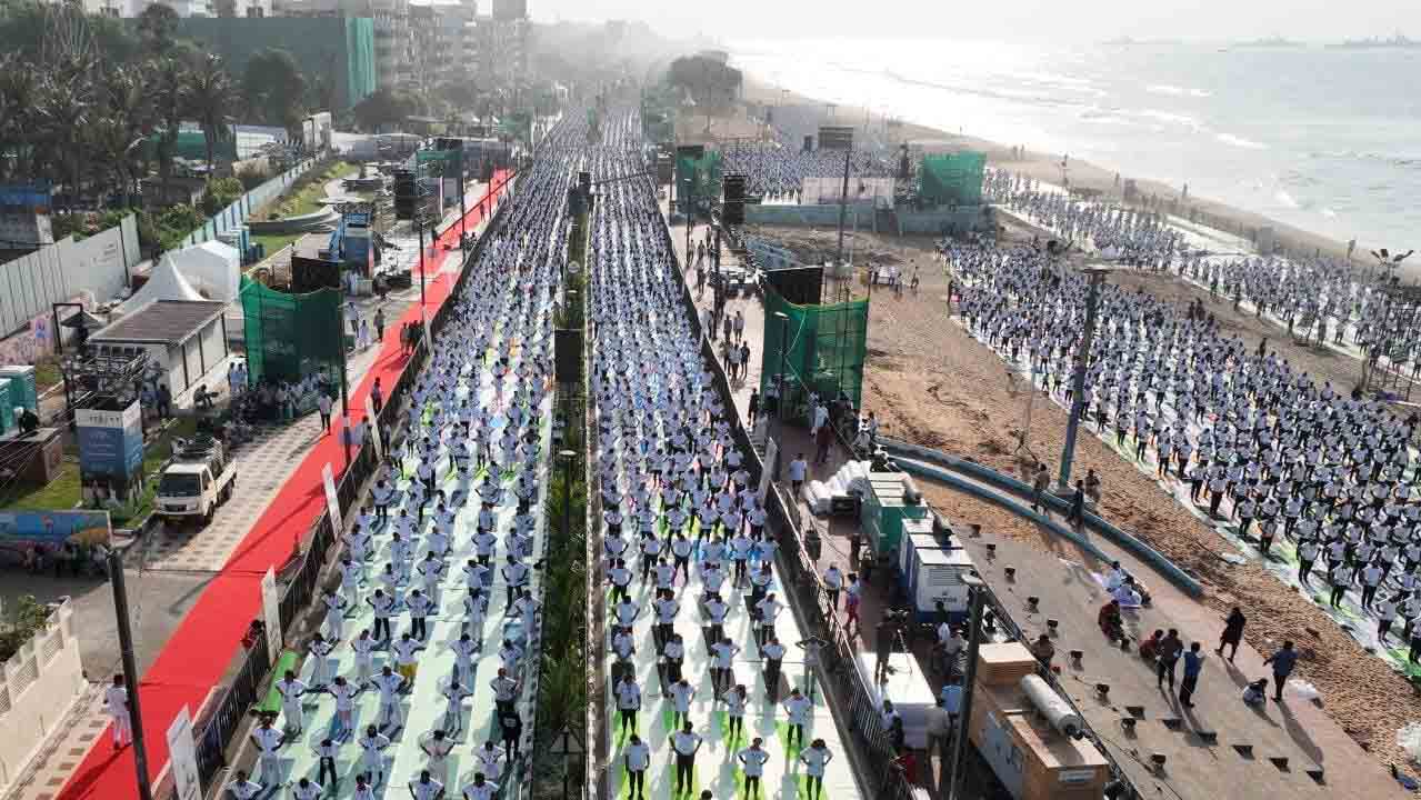 Visakha’s Yogaandhra | మూడు లక్షల మందితో యోగా.. విశాఖలో కొత్త గిన్నిస్ రికార్డు!