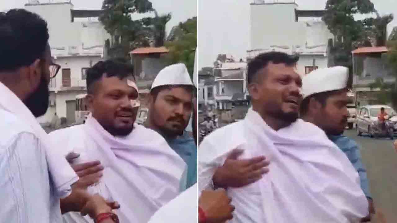 Vishwas Kumar Ramesh | విమాన ప్రమాదం నుంచి బతికిన రమేష్ డిశ్చార్జ్‌..  సోదరుడి అంత్యక్రియలకు హాజరు