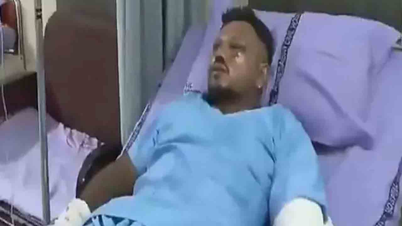 Ahmedabad Plane Crash | ప్రాణాలతో ఎలా బయటపడ్డానో నాకే తెలియదు.. విమాన ప్రమాదంపై మృత్యుంజయుడు