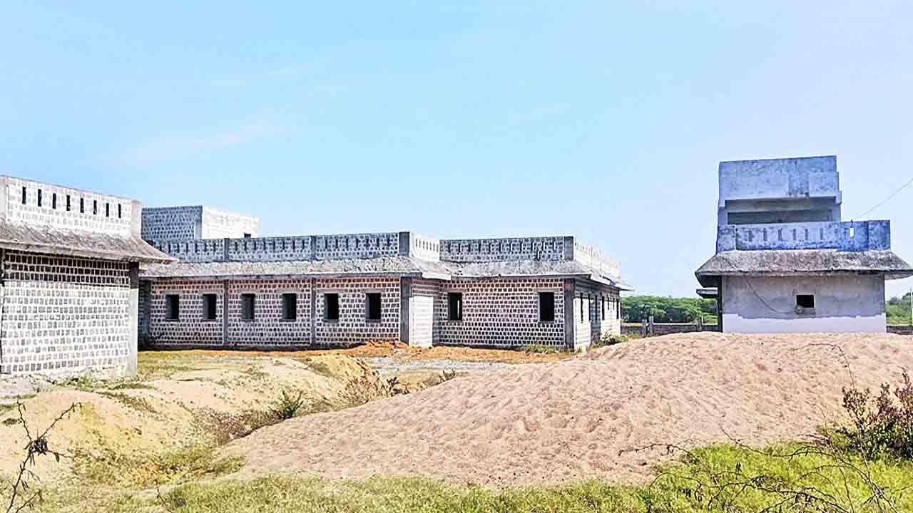 పడకేసిన పర్యాటకం