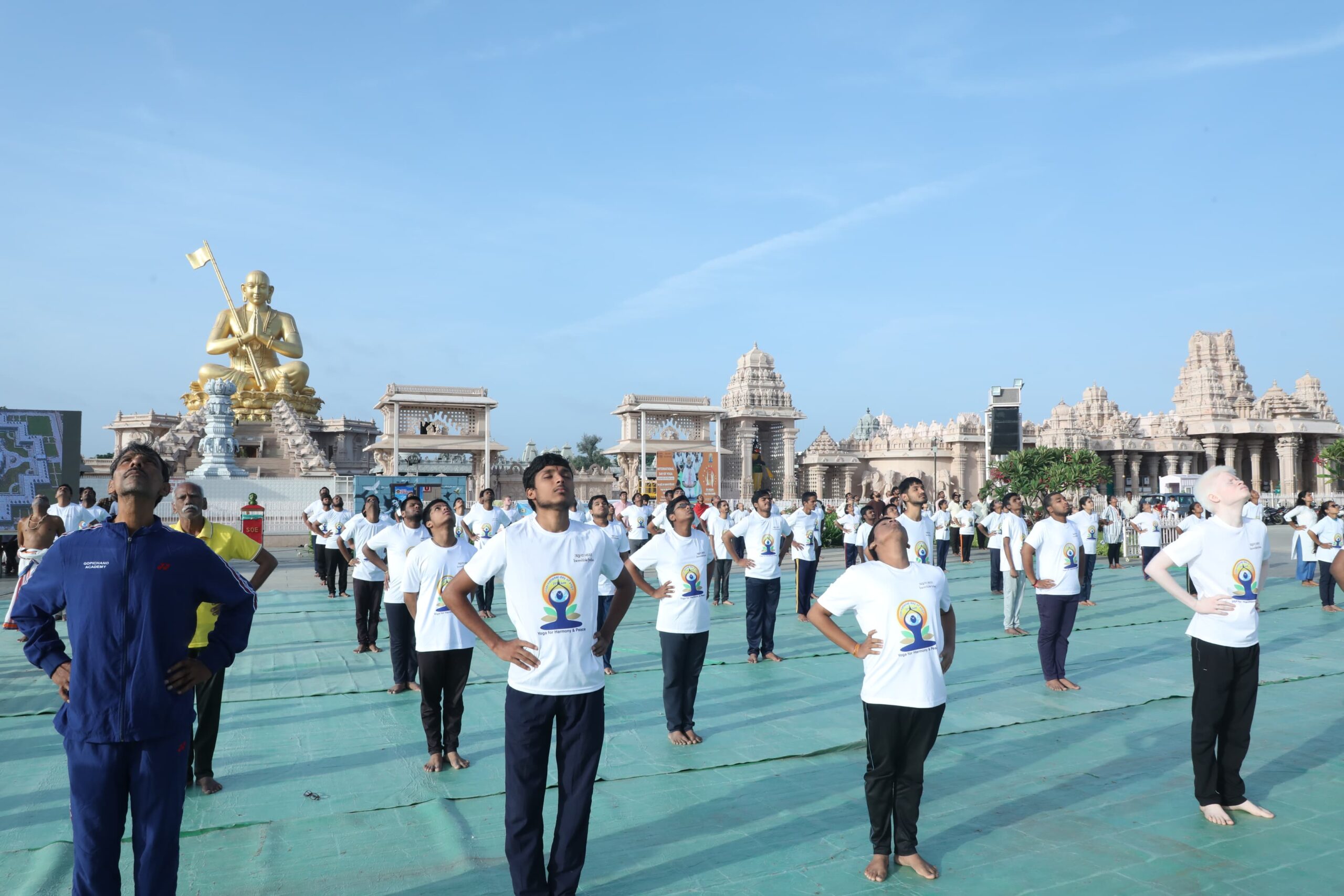  సూర్యాపేట కలెక్టరేట్‌లో అంతర్జాతీయ యోగా దినోత్సవం