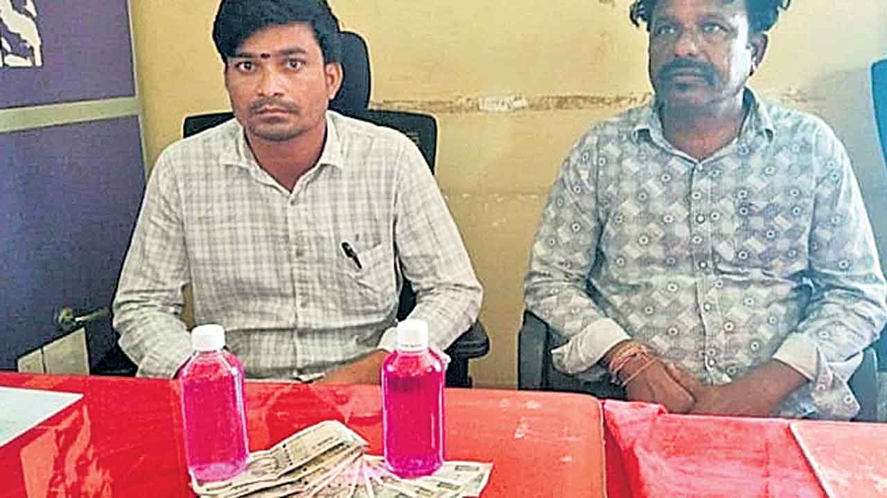 ఇంటినంబర్‌కు 10 వేలు డిమాండ్‌