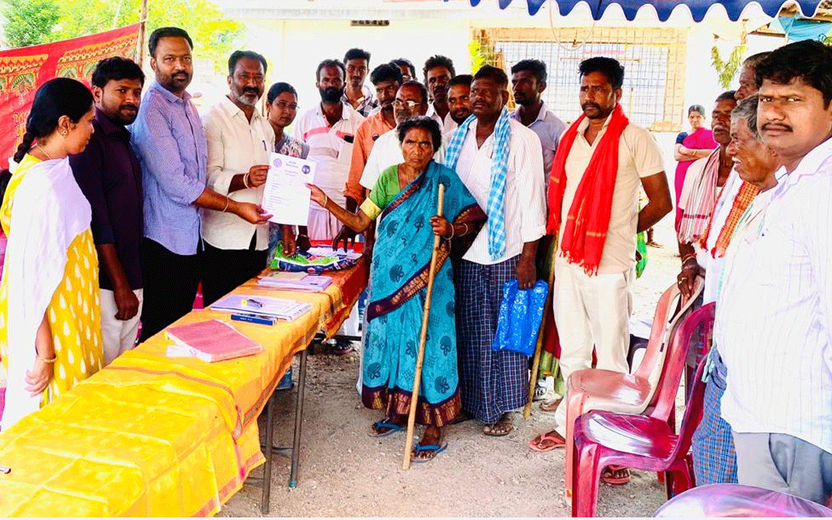 Kattangur : భూ సమస్యల పరిష్కారానికే రెవెన్యూ సదస్సులు : డీటీ ఫ్రాంక్లిన్ ఆల్బట్