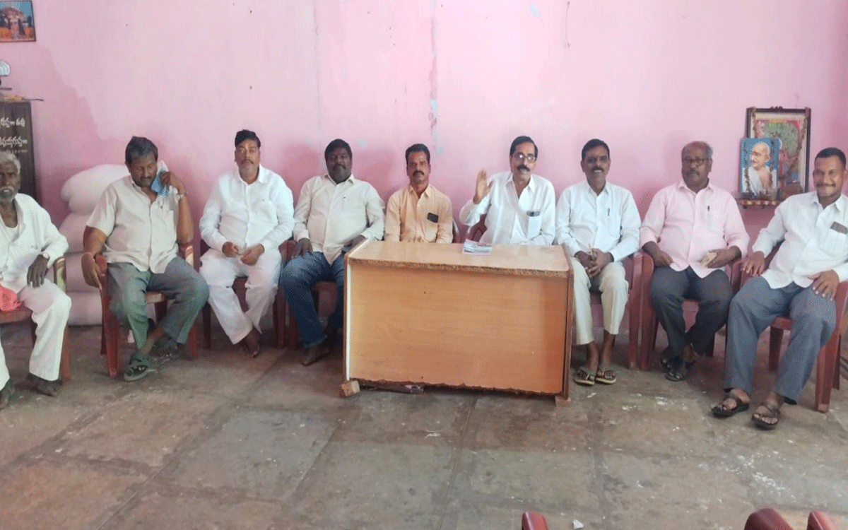 Aleru Town : ఆలేరు కేంద్రంగా ఇంటిగ్రేటెడ్ స్కూల్ ఏర్పాటు చేయాలి : పసునూరి వీరేశం