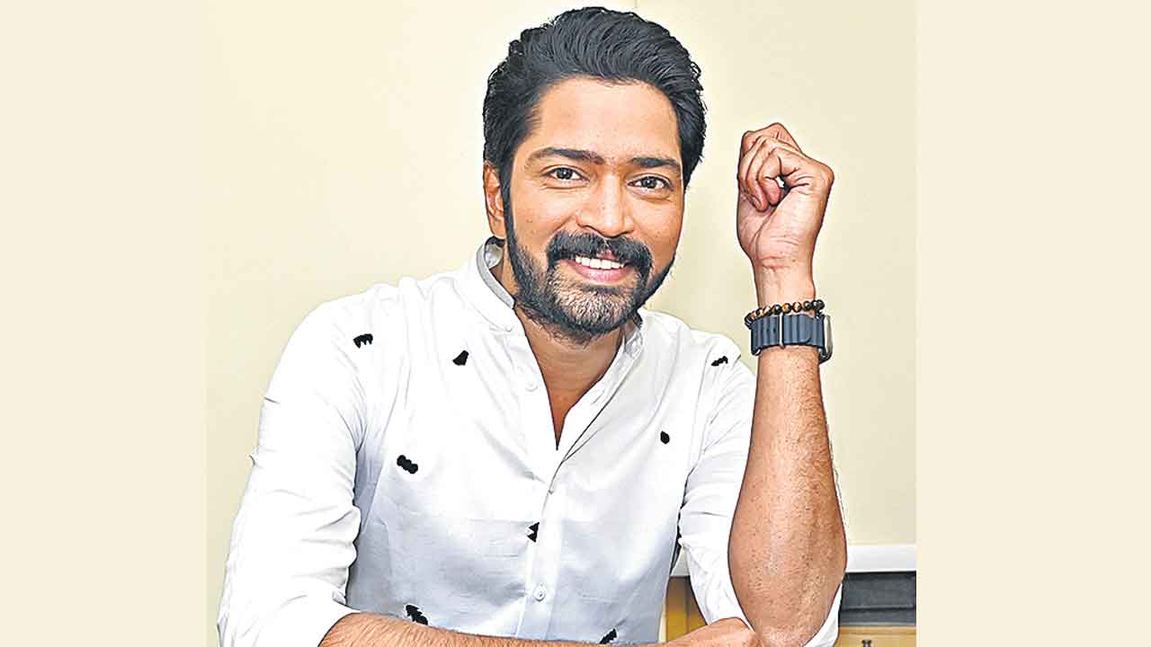 రంభ ఊర్వశి మేనకలతో అల్లరోడు?