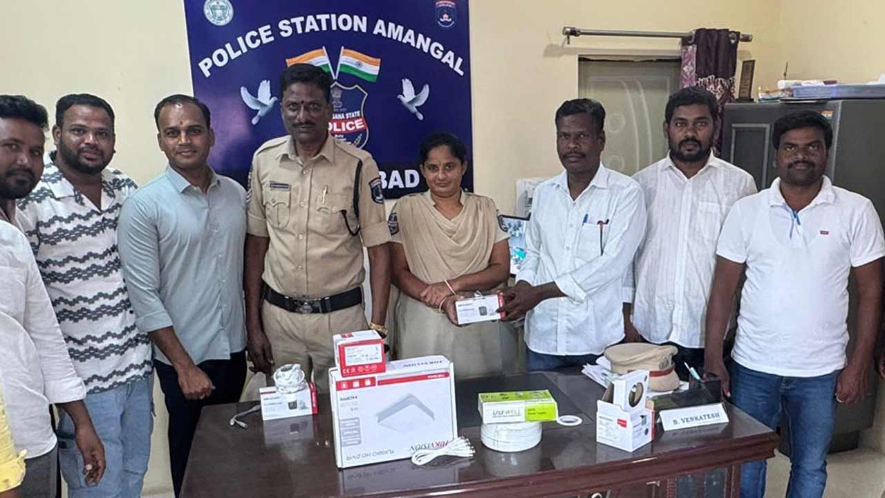 సీసీ కెమెరాల ఏర్పాటుతో నేరాలు అరికట్టవచ్చు : ఆమనగల్లు ఎస్సై వెంకటేశ్‌