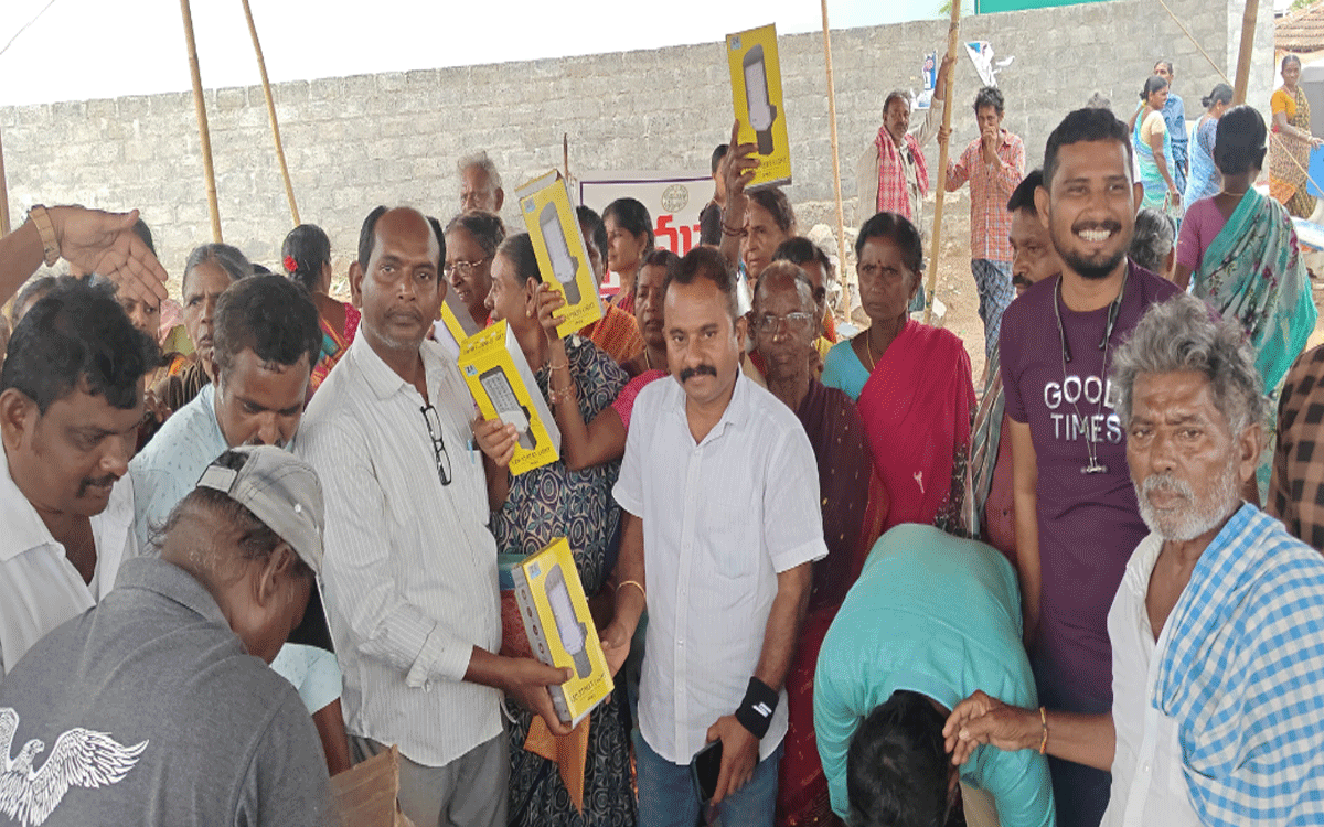 Kodada Rural : కాపుగల్లుకు వంద ఎల్‌ఈడీ వీధిలైట్లు బహూకర‌ణ