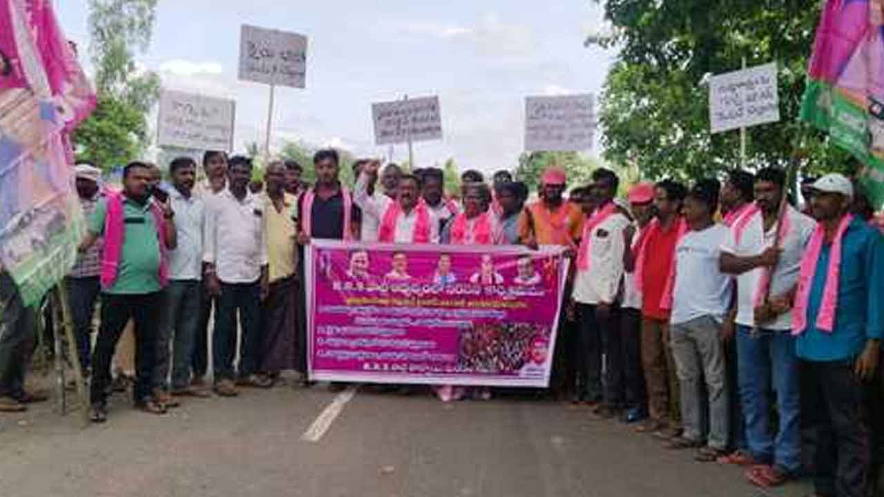 Bade Nagajyothi | అర్హులైన వారికి ఇందిరమ్మ ఇండ్లను కేటాయించాలి : బడే నాగజ్యోతి
