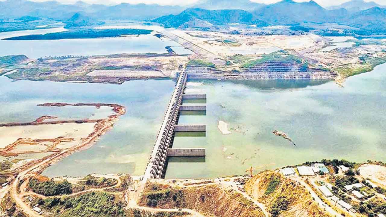 తెలంగాణ గుండెపై బనకచర్ల బండ