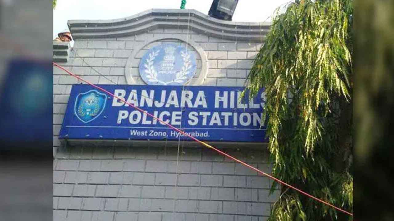 కార్లు అద్దెకు తీసుకుని..అమ్మేశాడు