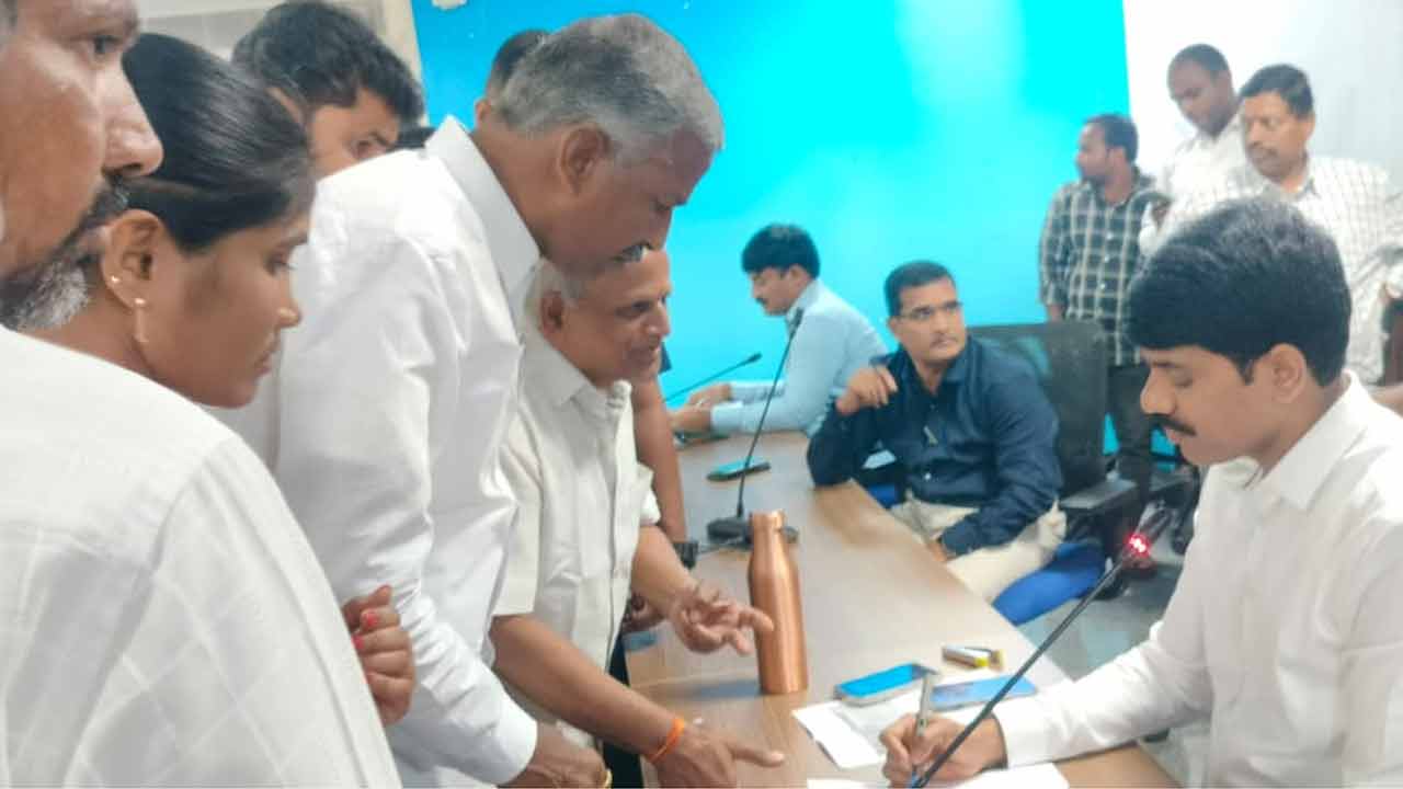 Rangareddy | బస్తీ దవాఖాన నుంచి ఔట్‌ సోర్సింగ్‌ ఉద్యోగి తొలగింపు..