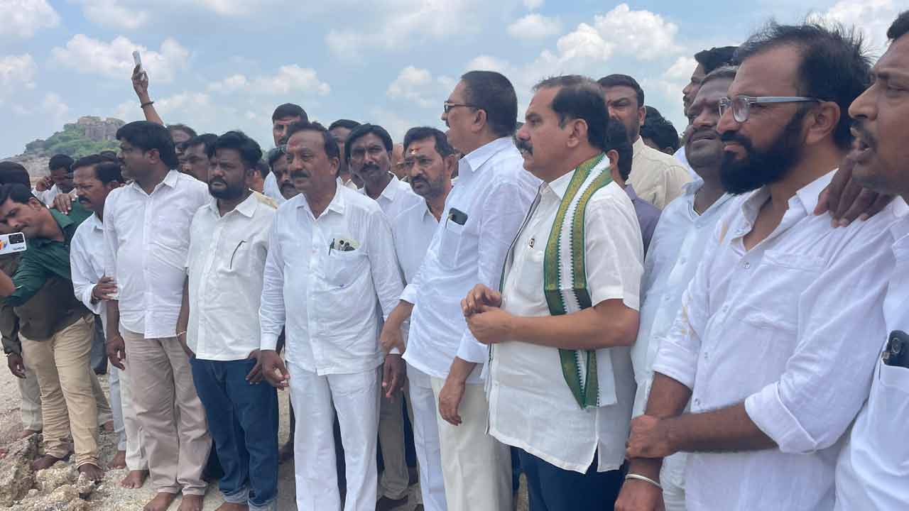 Dasyam Vinay Bhasker | భద్రకాళి చెరువు పూడికతీతలో అధికార పార్టీ నేతల కమిషన్ల కొట్లాట