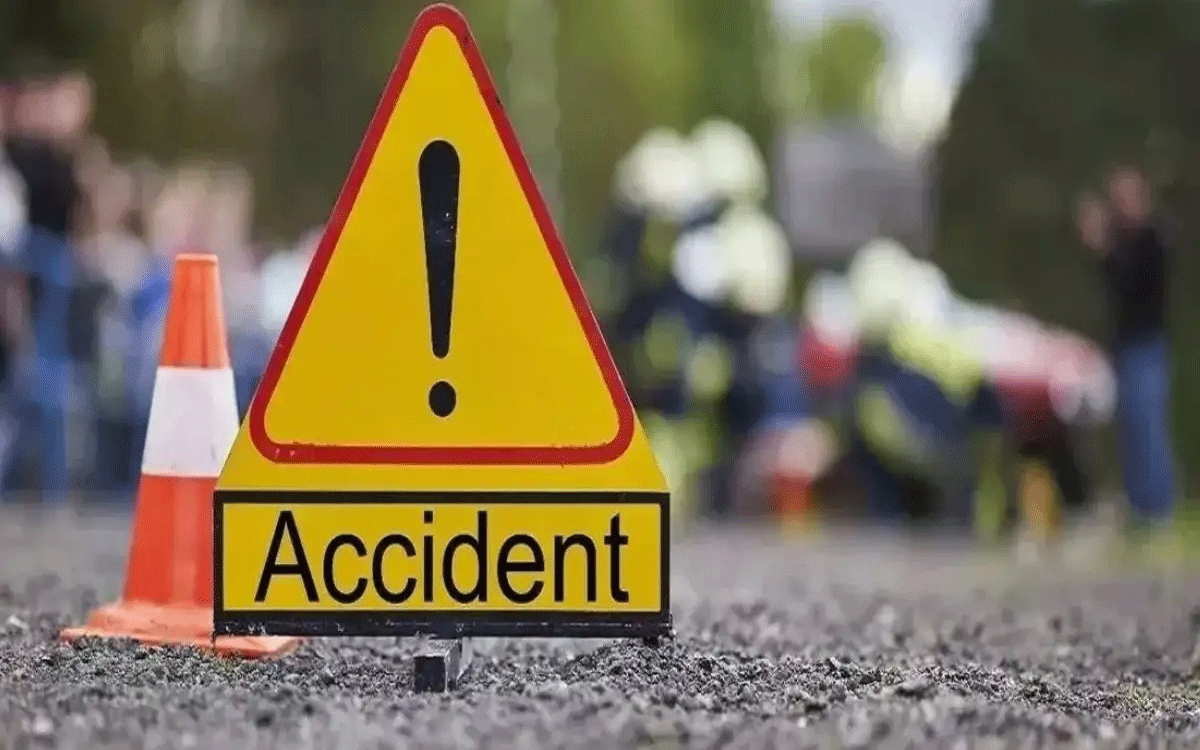 Karepalli : ఆటో ట్రాలీని ఢీకొన్న కారు.. మహిళ మృతి