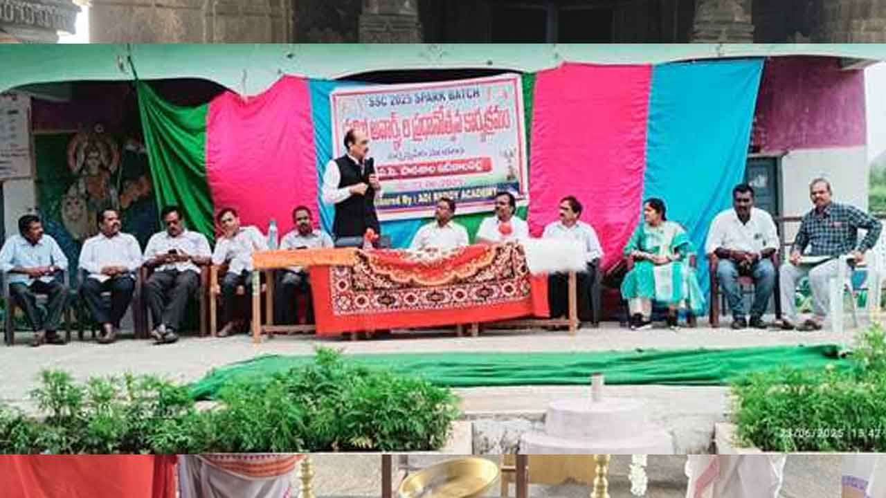 DEO Bhojanna | కల్నల్ నరేందర్ రెడ్డి సేవలు అభినందనీయం : డీఈవో భోజన్న