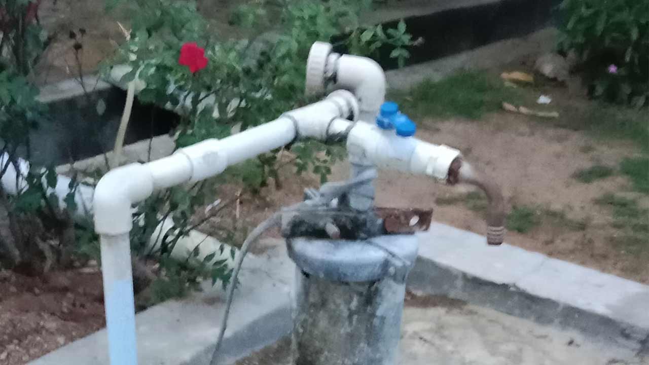 Praja Palana | బోరు పోస్తలేదు.. నీళ్లు వస్తలేవు.. ఇందిరానగర్ లో ప్రజల ఇబ్బందులు