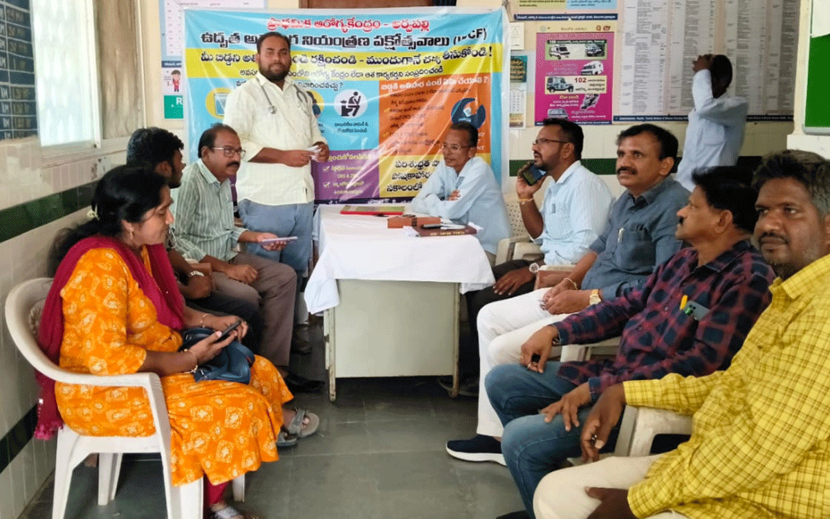 Arvapally : వ్యక్తిగత, పరిసరాల పరిశుభ్రతపై అవగాహన కల్పించాలి : డాక్టర్ నగేశ్నాయక్