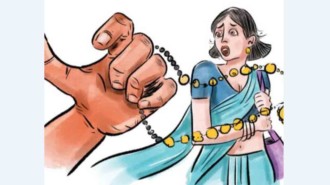 Chain snatching | నిజామాబాద్‌లో చైన్ స్నాచింగ్.. సీసీ కెమెరాకు చిక్కిన దుండగుల ఆనవాళ్లు