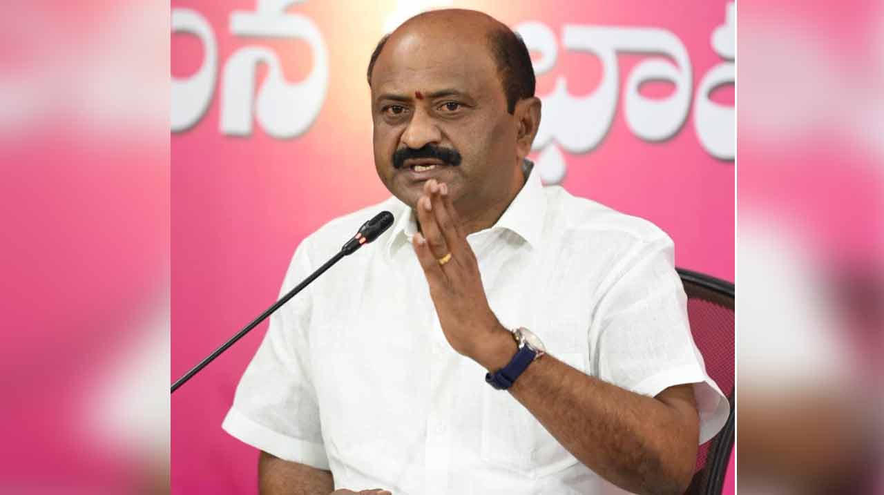 Challa Dharma reddy | కాంగ్రెస్ పార్టీ అనుచరులకే ఇందిరమ్మ ఇండ్లు.. మండిప‌డ్డ మాజీ ఎమ్మెల్యే చ‌ల్లా ధ‌ర్మారెడ్డి