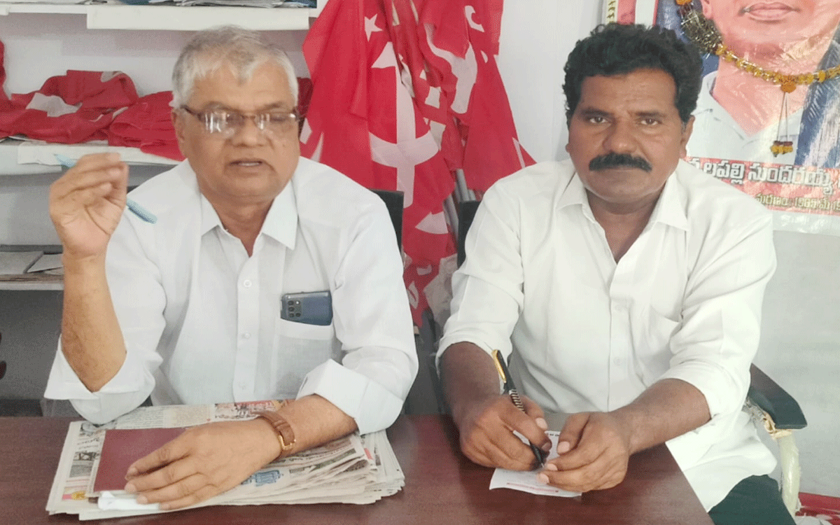 Chityala : మూసీ పరివాహక ప్రాంతానికి గోదావరి జలాలు అందించాలి : చెరుప‌ల్లి సీతారాములు