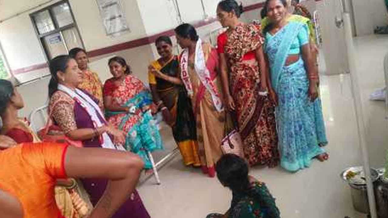 CKM Hospital | సీకేఎం హాస్పిటల్లో ఐద్వా ఆధ్వర్యంలో సర్వే