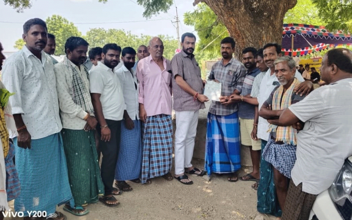 Mothe : స‌ర్వారంలో సీఎంఆర్ఎఫ్ చెక్కుల పంపిణీ