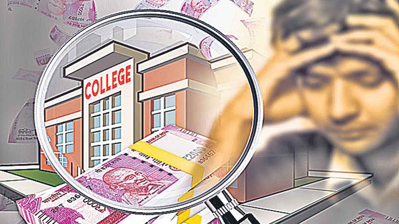 ఫీజు బకాయిలపై ఉమ్మడి పోరు