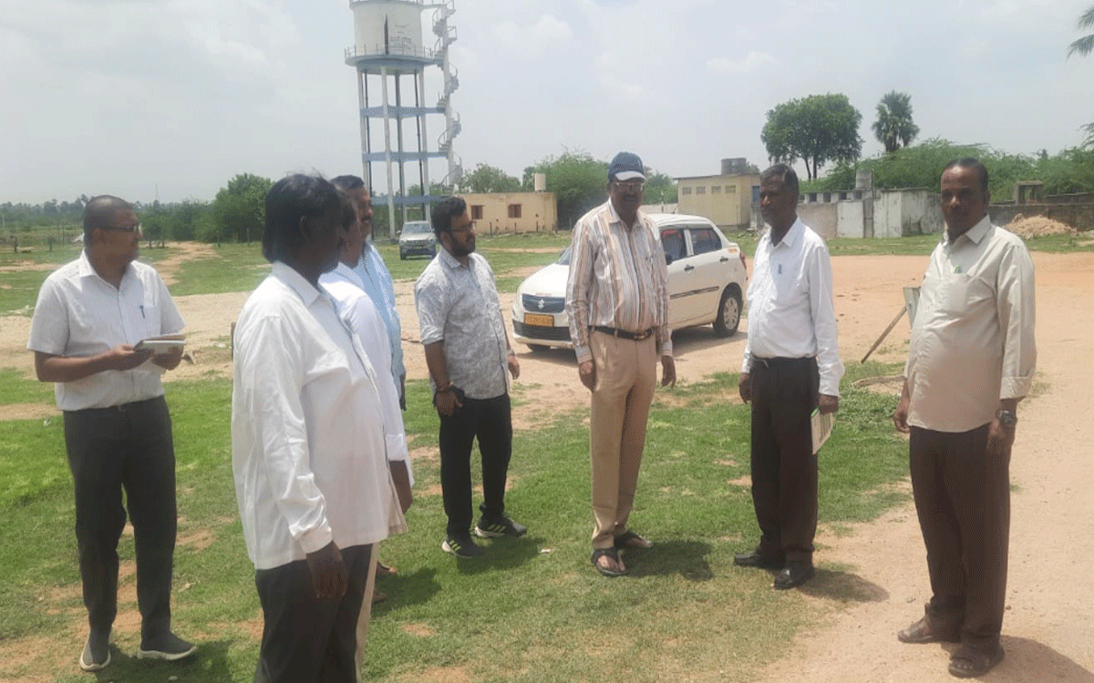 Tirumalagiri : తాటిపాములలో పాఠశాలల‌ నూతన భవన స్థల పరిశీలన