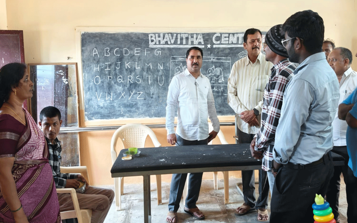 Damaracharla : ఆధునిక బోధనలపై ఉపాధ్యాయులు దృష్టి సారించాలి : డీఈఓ భిక్షపతి