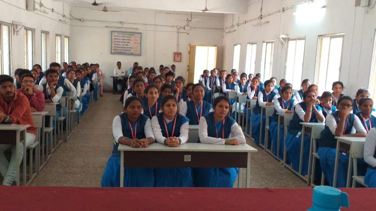 Diet College | డైట్ కళాశాలలో ఉద్యోగాలకు దరఖాస్తులు