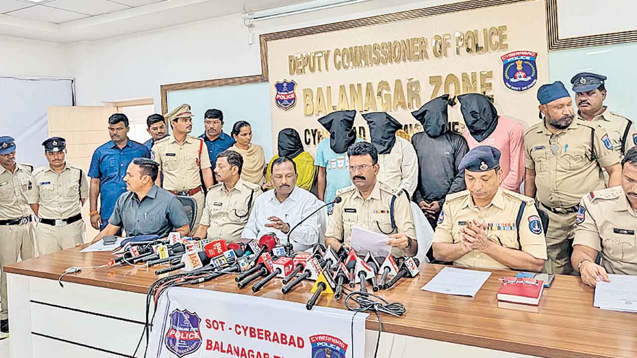 కూకట్పల్లిలో కోటి విలువైన డ్రగ్స్ పట్టివేత