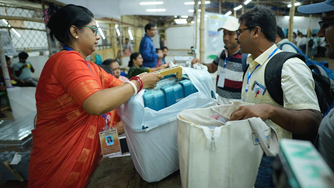 Election Commission: వీడియో ఫూటేజ్‌ల‌ను ధ్వంసం చేయండి.. రాష్ట్రాల‌కు ఎల‌క్ష‌న్ క‌మిష‌న్ ఆదేశం