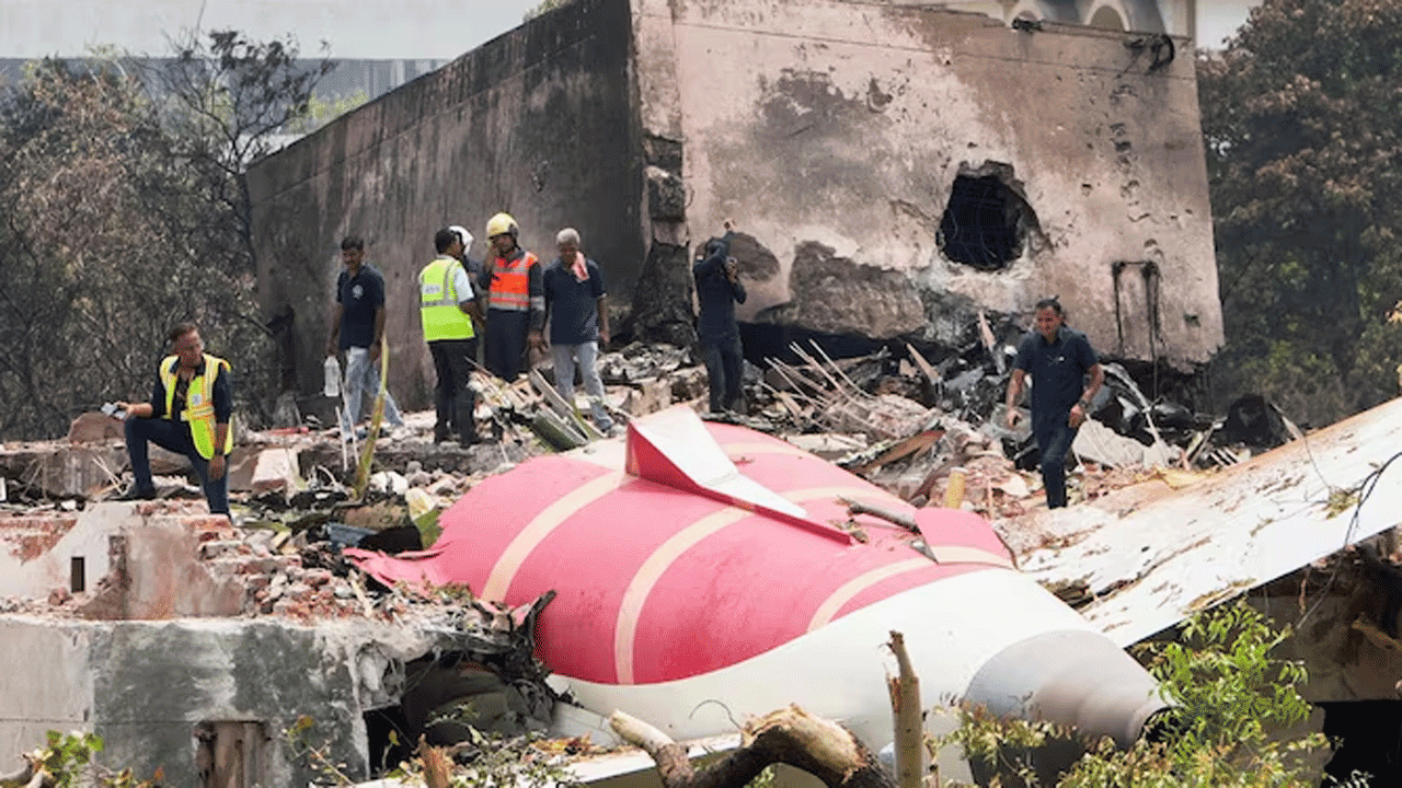 Air India plane crash | విమాన ప్రమాదం.. డీఎన్‌ఏ పరీక్ష ద్వారా 184 మృతదేహాలు గుర్తింపు