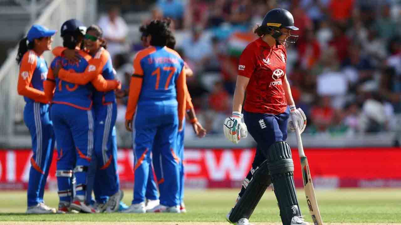 ICC | టీమిండియా చేతిలో దారుణ ఓటమి.. ఇంగ్లండ్‌ జట్టుకు జరిమానా..!