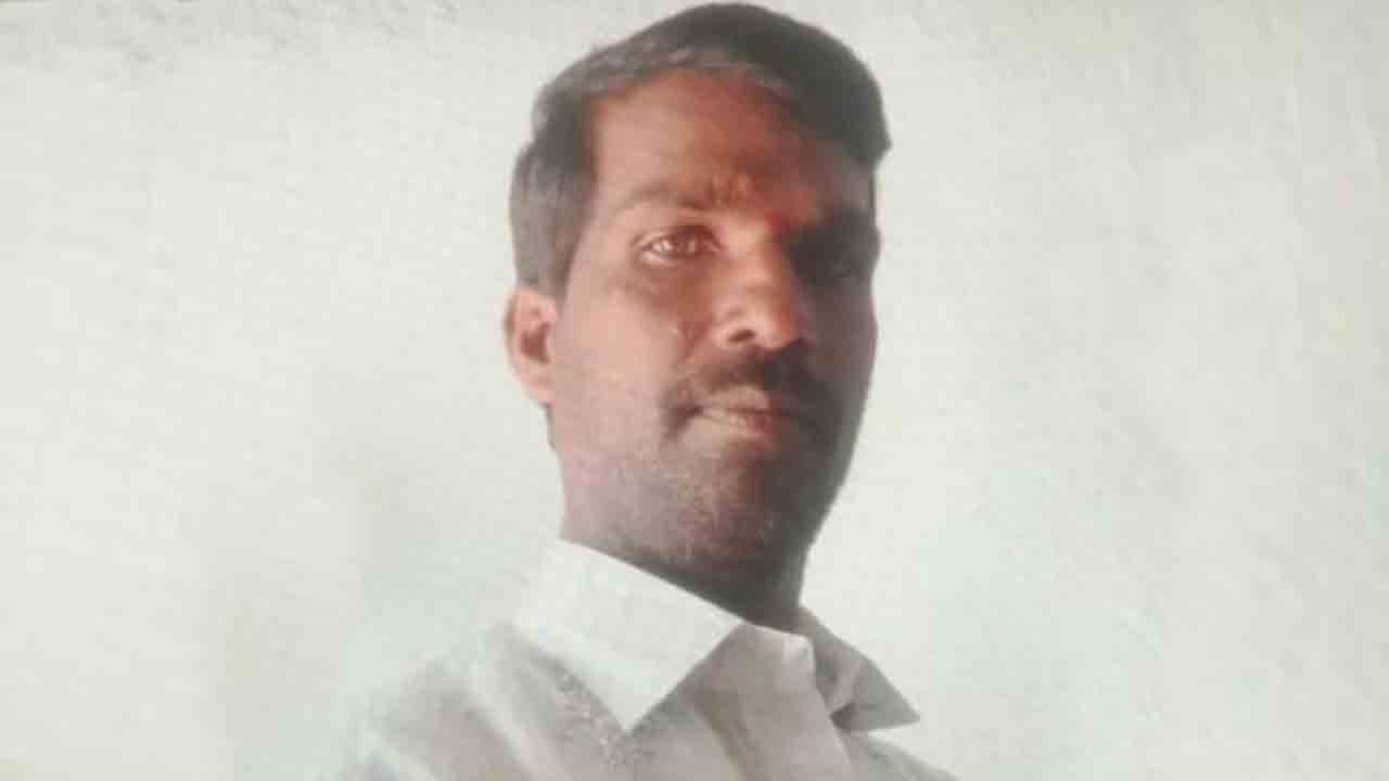 Toddy Tapper | తాటి చెట్టు పైనుంచి పడి గీత కార్మికుడు మృతి