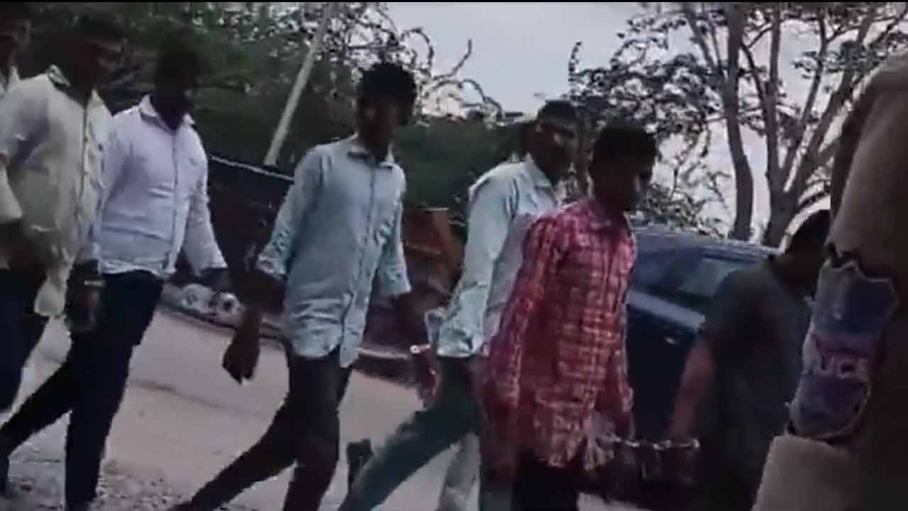 KTR | రాజోలి రైతులకు బేడీలు.. సీఎం రేవంత్పై మండిపడ్డ కేటీఆర్