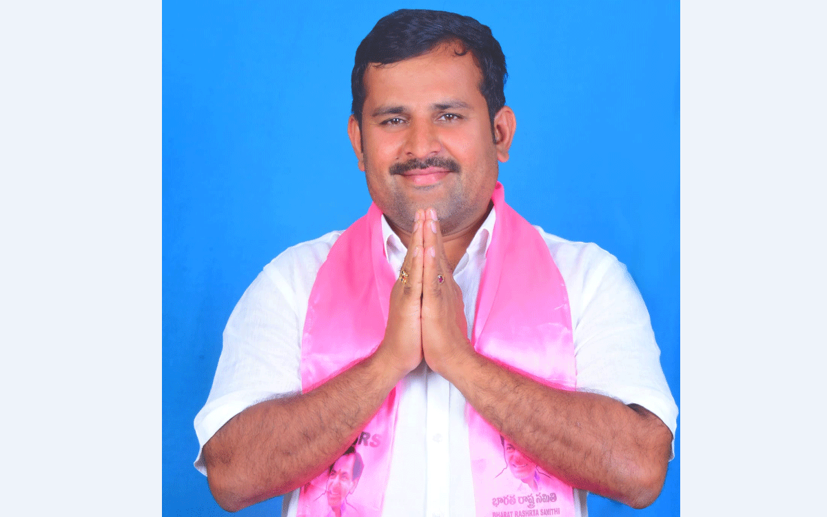 Julurupadu : ఎన్నికల హామీలను తుంగలో తొక్కిన కాంగ్రెస్ : ల‌కావ‌త్ గిరిబాబు